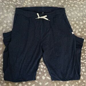 Vuori joggers - size large